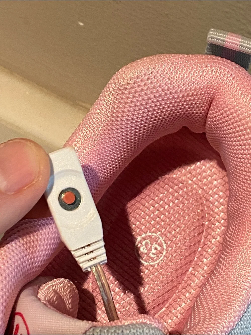 *New* Girls’ Light-up Sneakers, EU 33 (US 1.5-2 Youth)